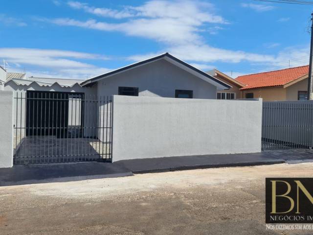 #10451 - Casa para Venda em Arapongas - PR - 1