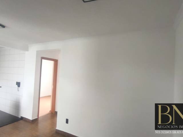 #10452 - Apartamento para Locação em Arapongas - PR - 2