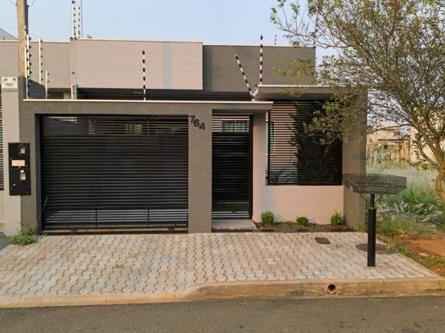 #10461 - Casa para Venda em Arapongas - PR - 2