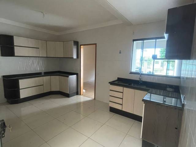 #10391 - Casa para Venda em Arapongas - PR - 3