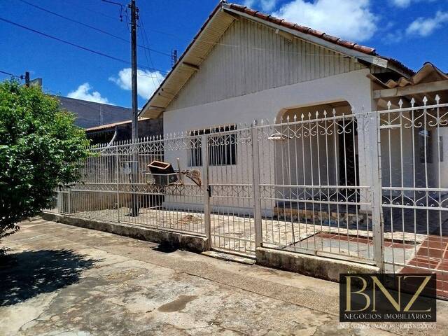 #7924 - Casa para Venda em Arapongas - PR - 2