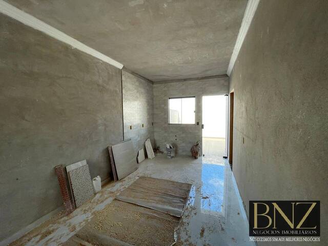 #10515 - Casa para Venda em Arapongas - PR - 3