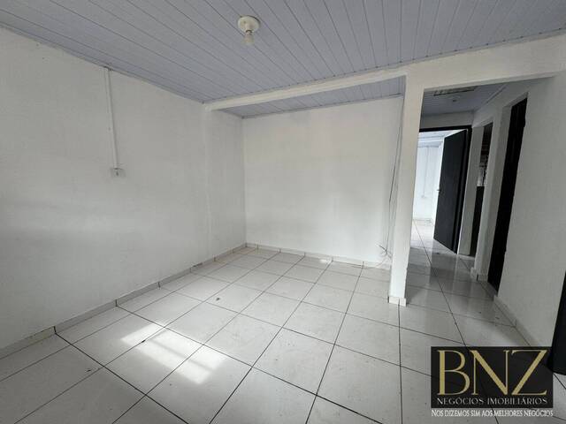 #10526 - Casa para Locação em Arapongas - PR - 2