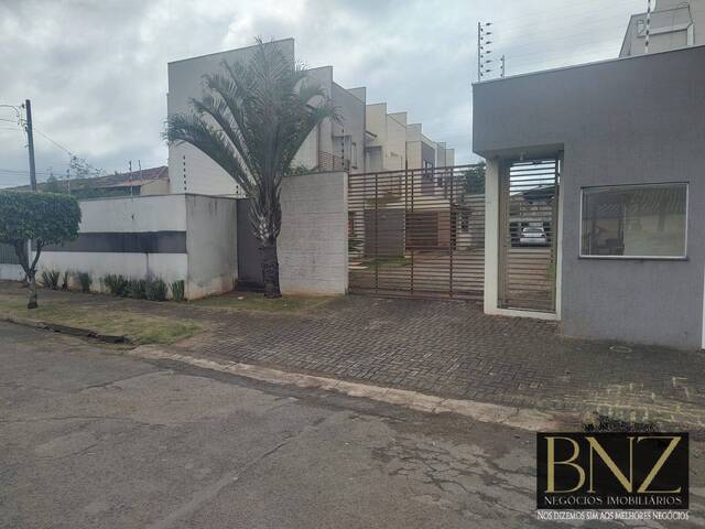 #10541 - Sobrado para Venda em Arapongas - PR - 2