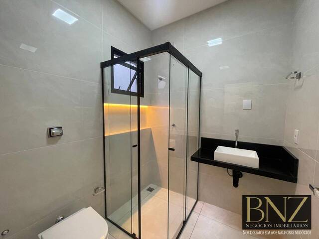 #10545 - Casa para Venda em Arapongas - PR - 2