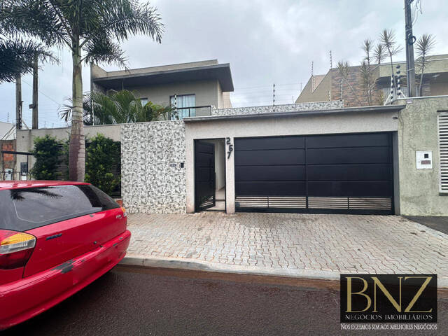 #10555 - Casa para Venda em Arapongas - PR - 1