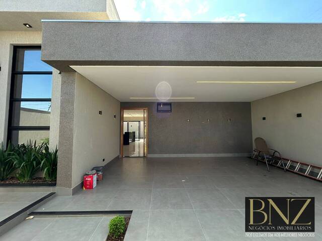 #10569 - Casa para Venda em Arapongas - PR - 3