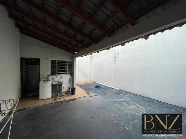 #10570 - Casa para Venda em Arapongas - PR - 3