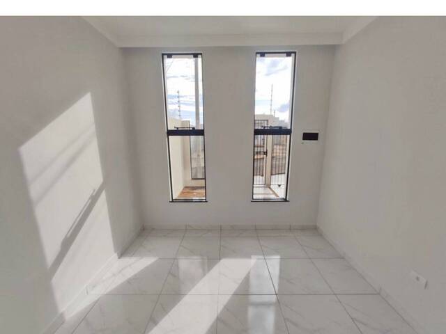 #10607 - Casa para Venda em Arapongas - PR