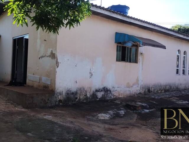 #10608 - Casa para Venda em Arapongas - PR - 2