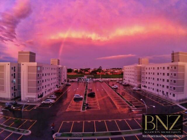 #10626 - Apartamento para Venda em Arapongas - PR