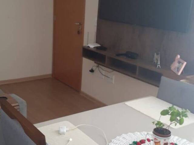 #10626 - Apartamento para Venda em Arapongas - PR