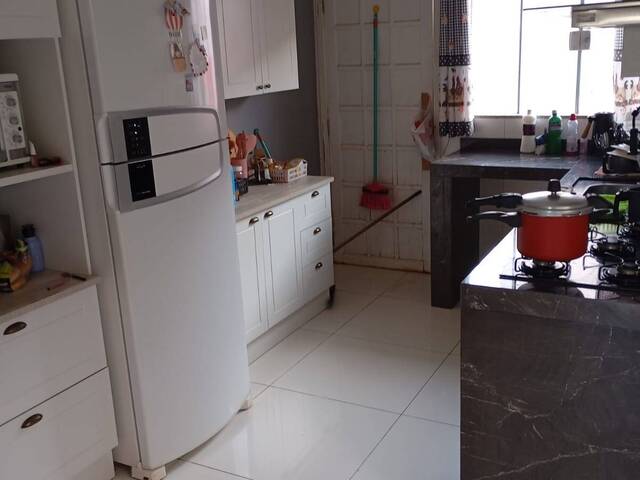 #10645 - Casa para Venda em Arapongas - PR - 2