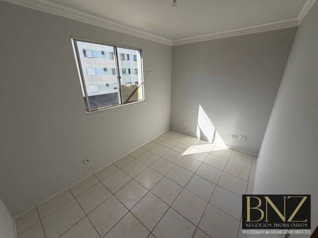 #10642 - Apartamento para Venda em Arapongas - PR