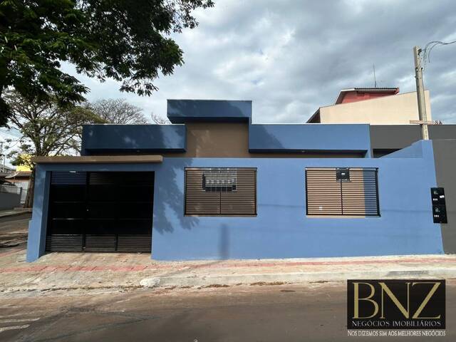 #10674 - Casa para Venda em Arapongas - PR