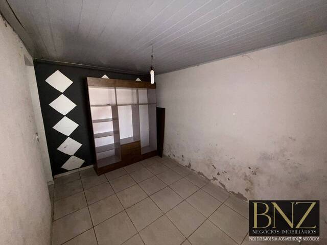 #10704 - Casa para Venda em Arapongas - PR - 3
