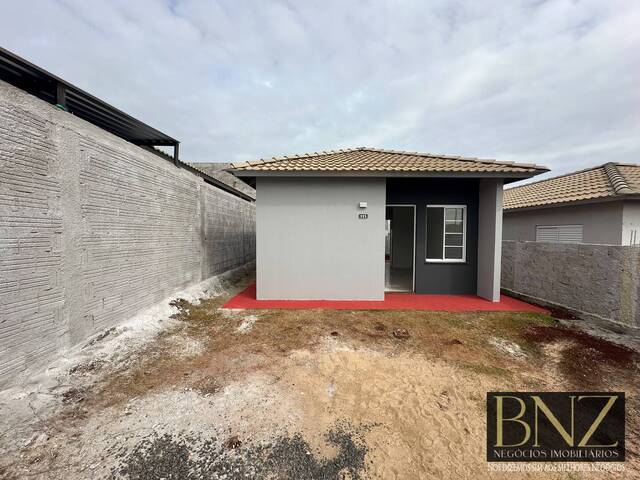 #10722 - Casa para Venda em Arapongas - PR - 1