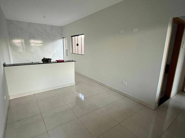 #10748 - Casa para Locação em Arapongas - PR - 2