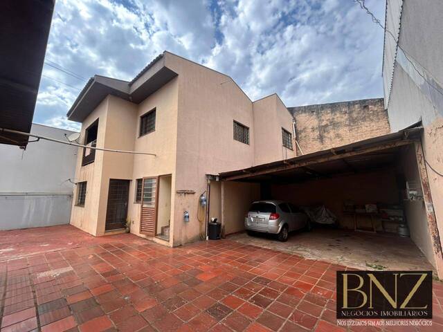 #10750 - Casa para Venda em Arapongas - PR - 2