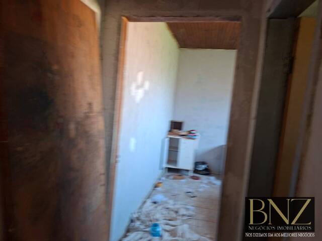 #10757 - Casa para Venda em Arapongas - PR - 2
