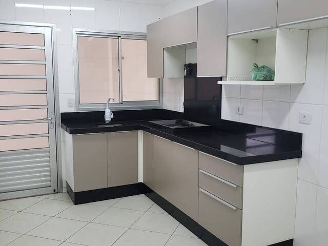 #7593 - Apartamento para Locação em Arapongas - PR