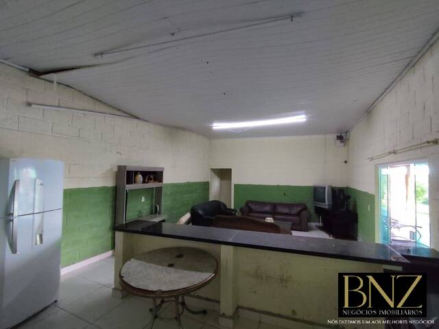 #8018 - Casa para Venda em Arapongas - PR - 2