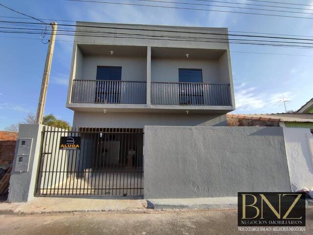 #8064 - Casa para Locação em Arapongas - PR