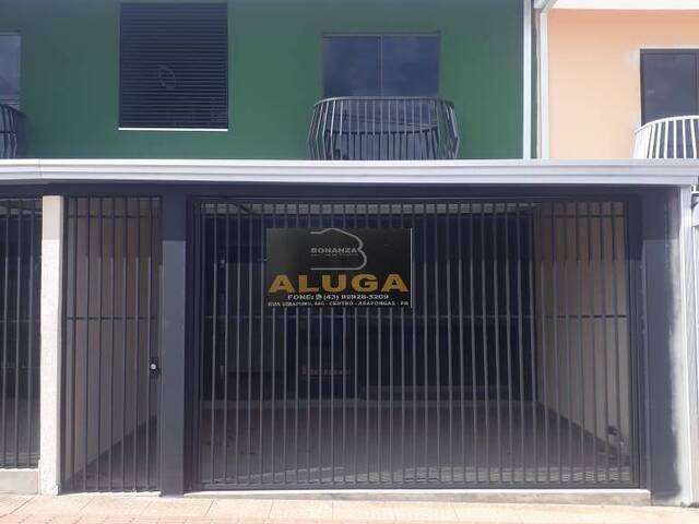 #8402 - Sobrado para Locação em Arapongas - PR - 1