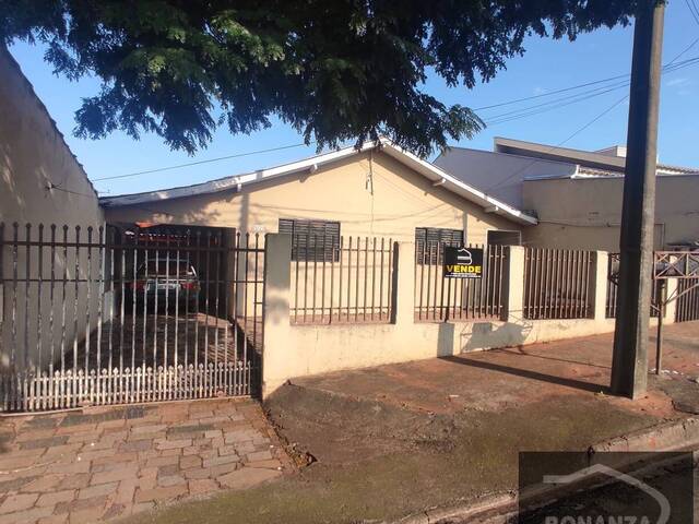 #8470 - Casa para Venda em Arapongas - PR - 1