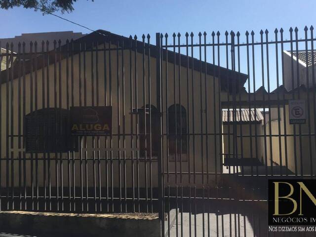 #8476 - Casa para Locação em Arapongas - PR - 1