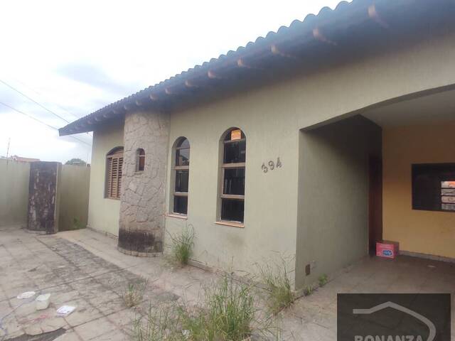 #8648 - Casa para Venda em Arapongas - PR - 3