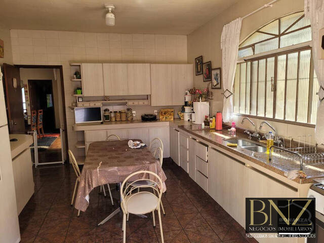 #8663 - Casa para Venda em Arapongas - PR - 3