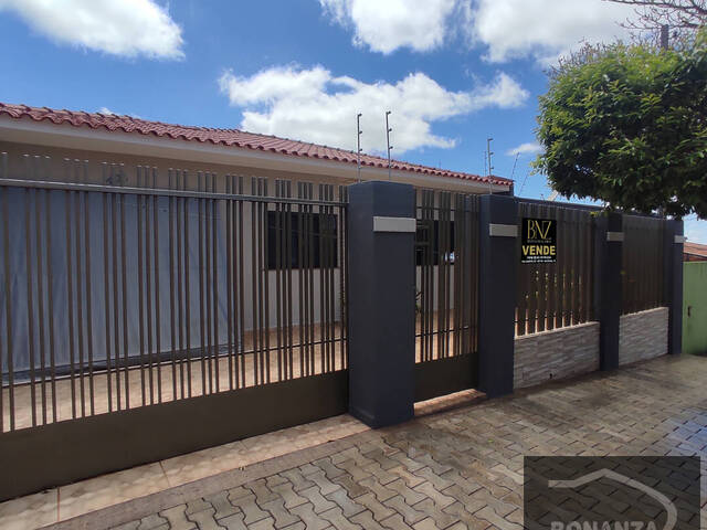 #8718 - Casa para Venda em Arapongas - PR - 1