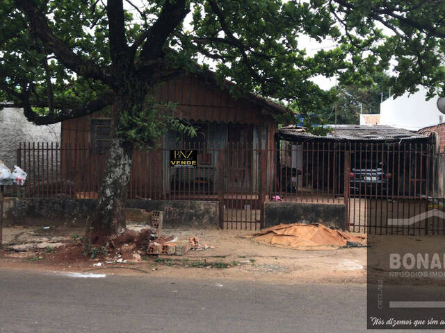 #8721 - Casa para Venda em Arapongas - PR - 1