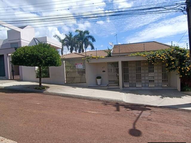 #8768 - Casa para Venda em Arapongas - PR - 2