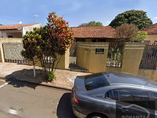 #8786 - Casa para Venda em Arapongas - PR - 1